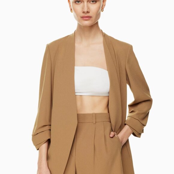 Aritzia Babaton New Power Blazer size 2 (hip) - Picture 5 of 7